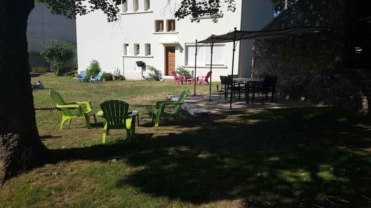 Bed and Breakfast Les Belles Nuits Le Bousquet-d'Orb Екстер'єр фото